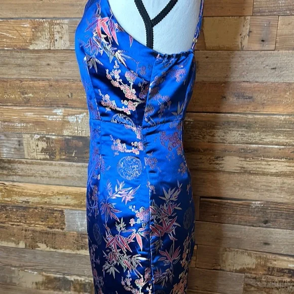 Floral Blue Satin Oriental Dress - Picture 6 of 8
